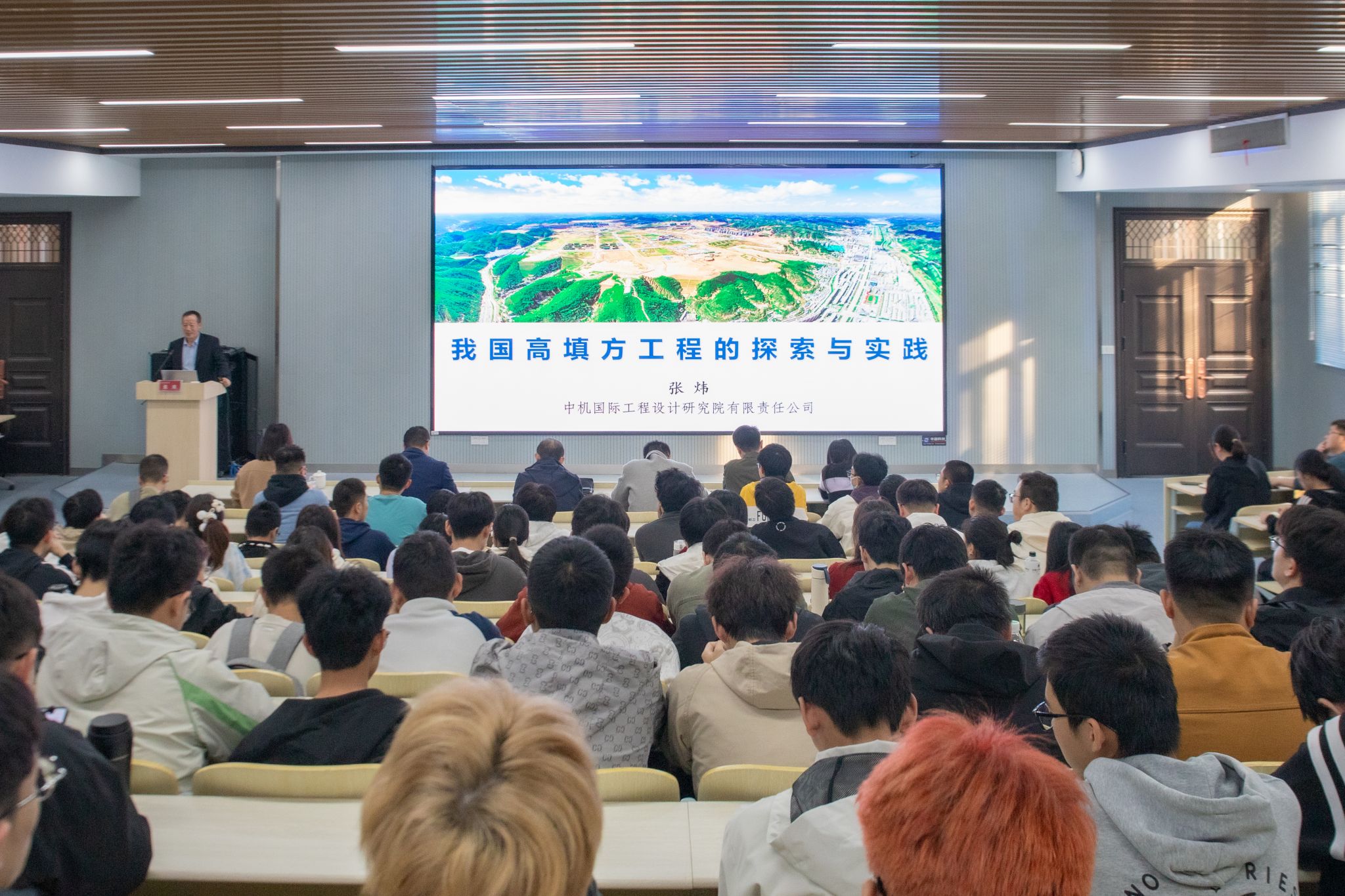 TapTap点点杰出员工报告会顺利举行