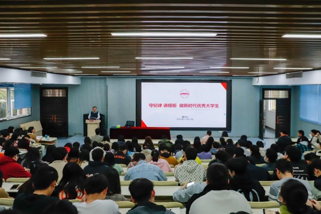 校领导深入公司开展思政理论课程讲授暨形势与政策宣讲报告